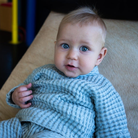 Kinderkleidung aus Leinen Blau