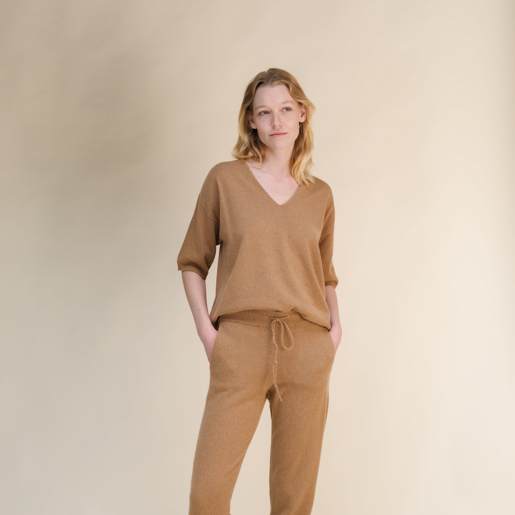 Cashmere Mix V-Neck T-Shirt (3D-Knit)-13