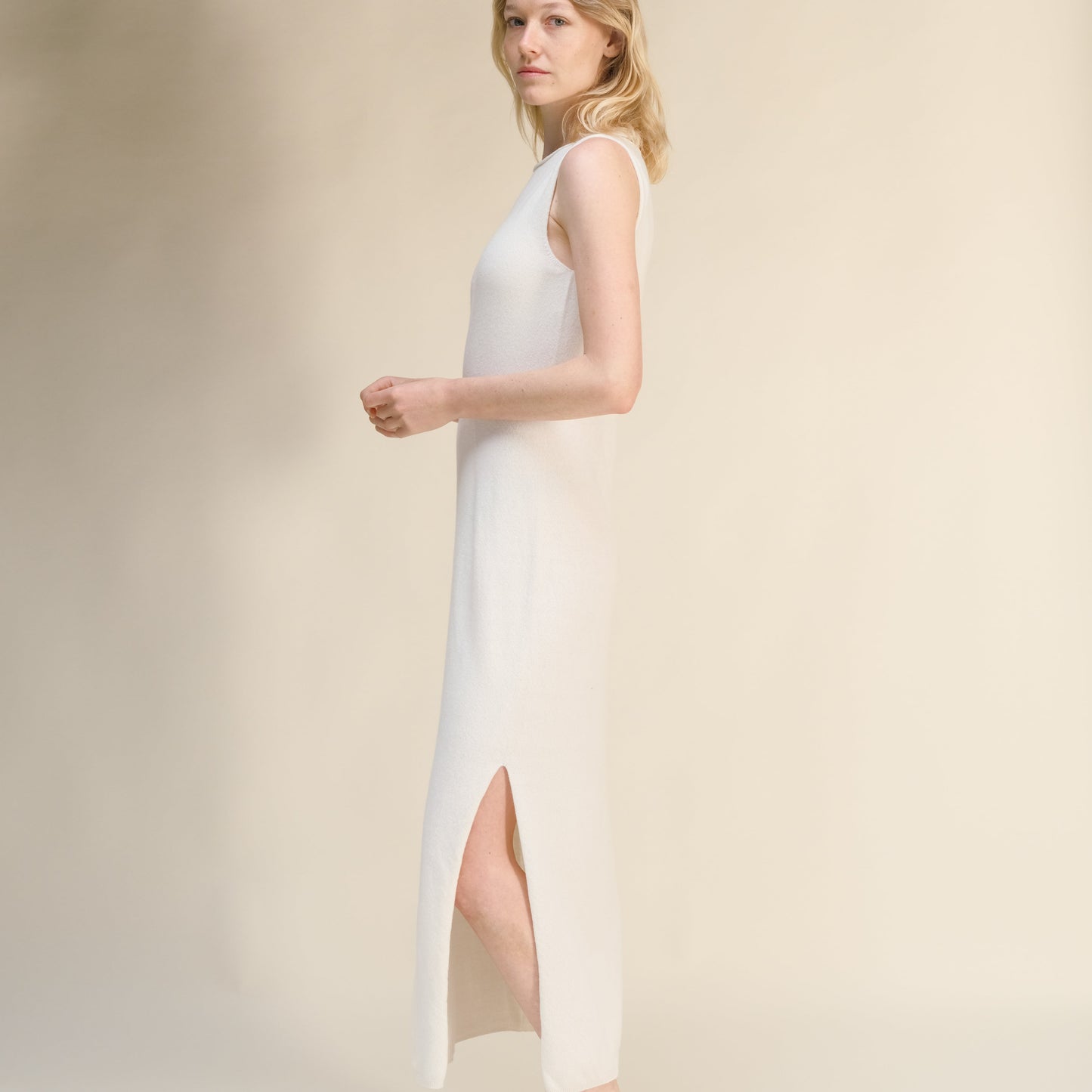 Kaschmir- Mix Ärmelloses Kleid mit Schlitz Kathy-12