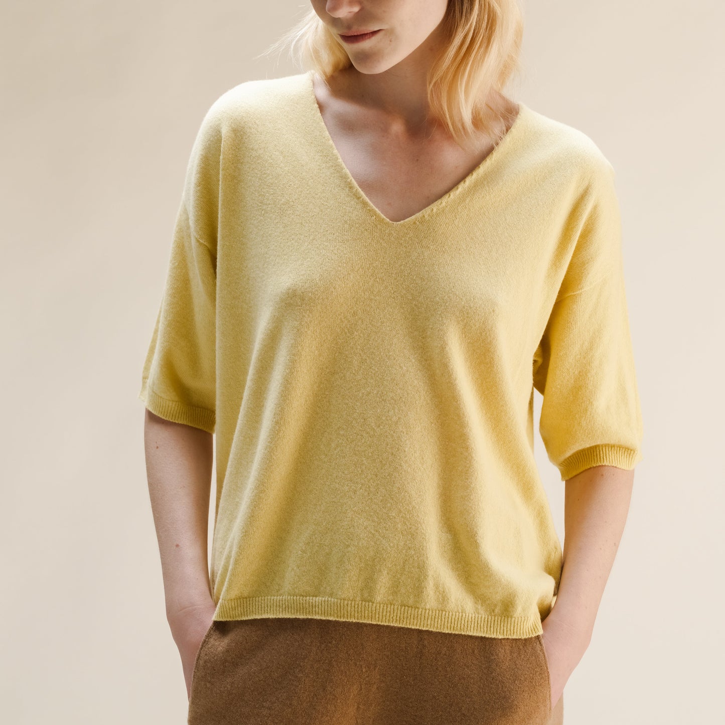 Cashmere Mix V-Neck T-Shirt (3D-Knit)-7