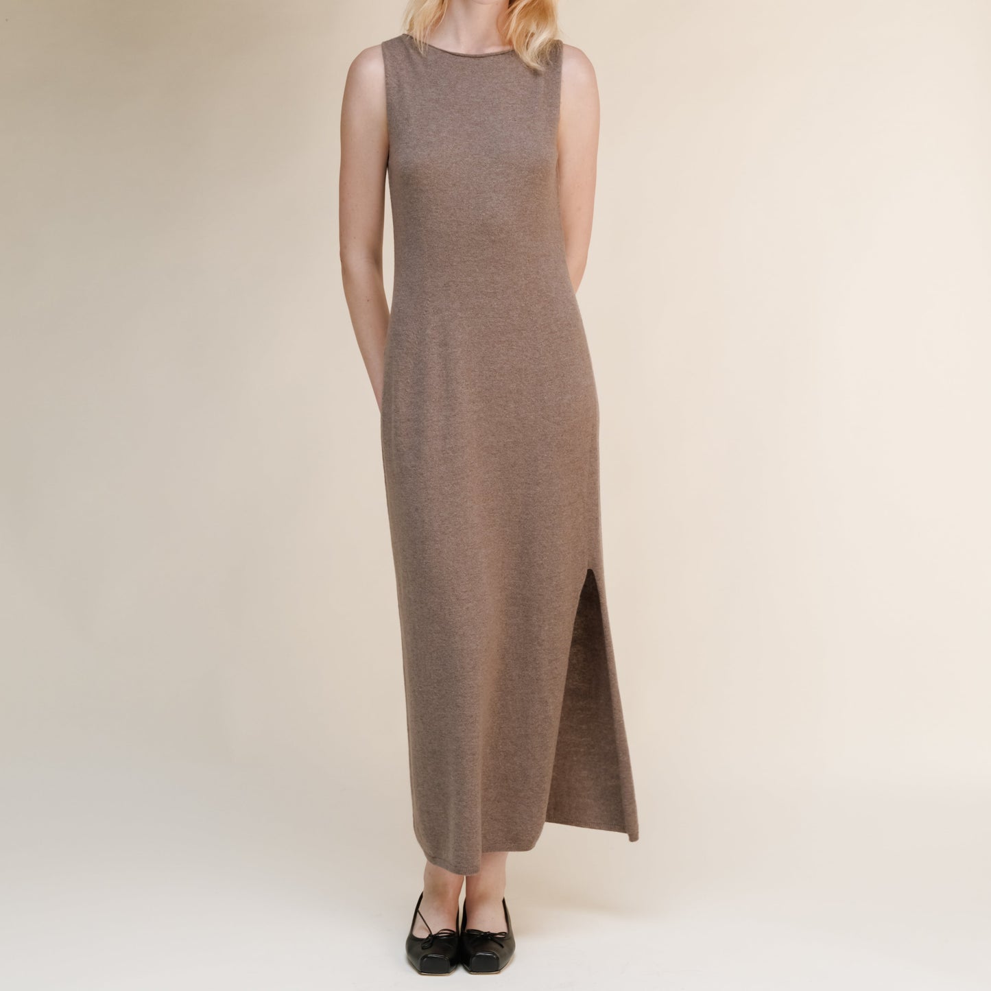 Kaschmir- Mix Ärmelloses Kleid mit Schlitz Kathy-7