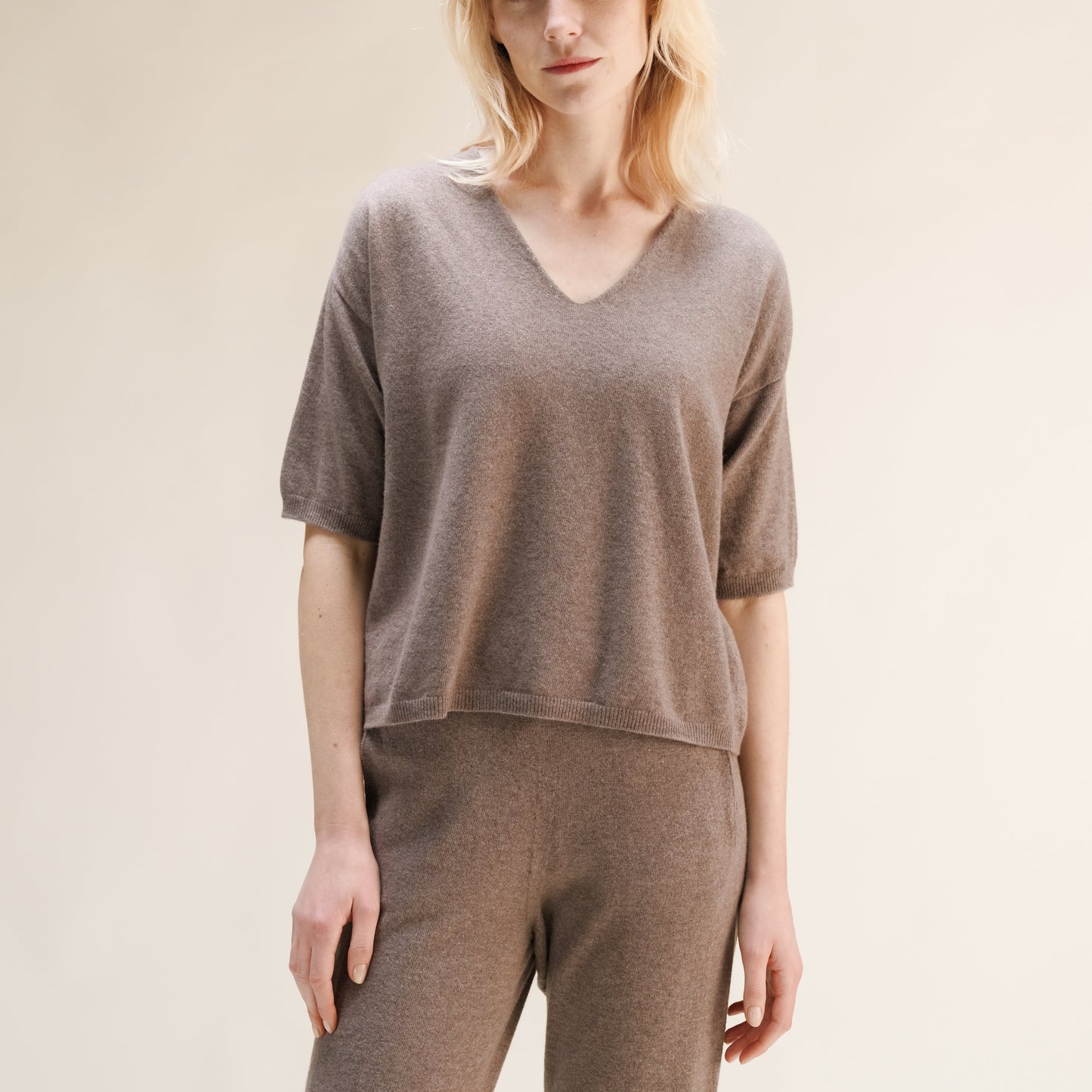 Cashmere Mix V-Neck T-Shirt (3D-Knit)-3