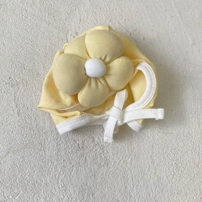 Blumen- Haube