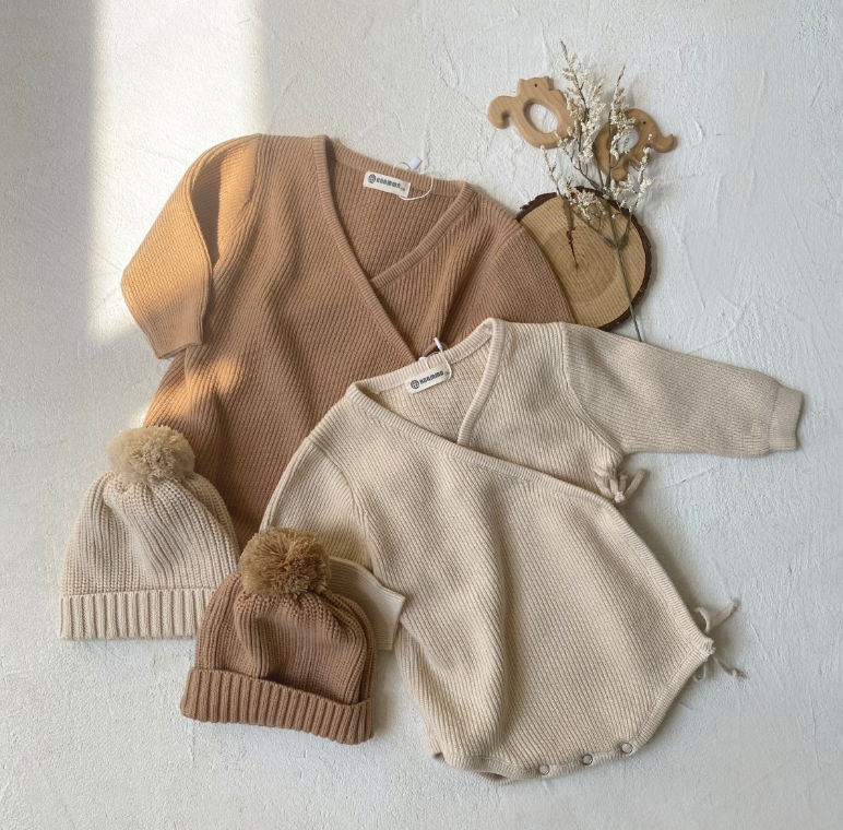 Strickmütze mit Fransenbommel