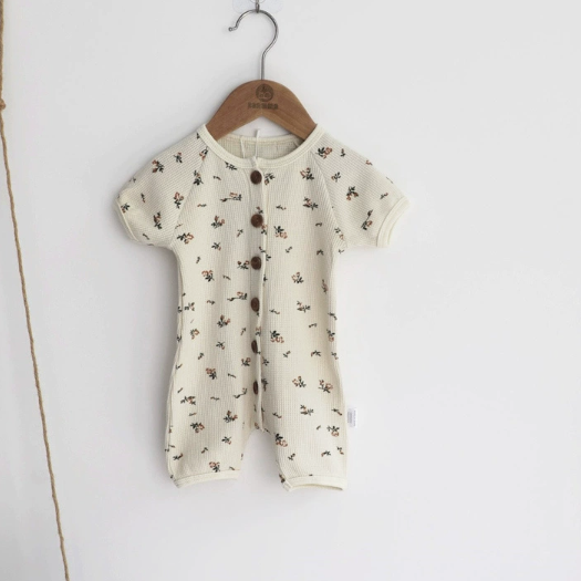 Baby-Strampler mit kurzem Arm und Bein
