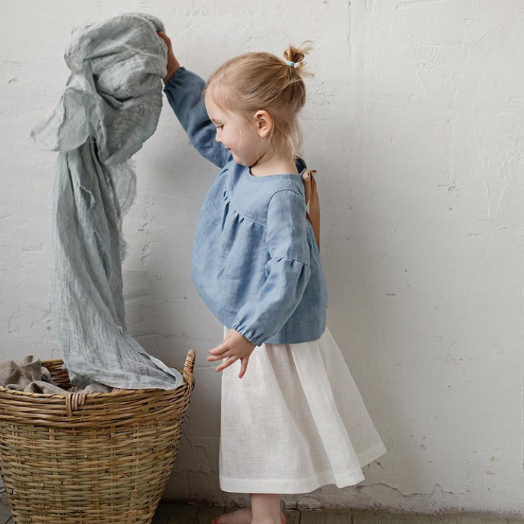 Bluse aus Leinen-Mix mit Schleifenband