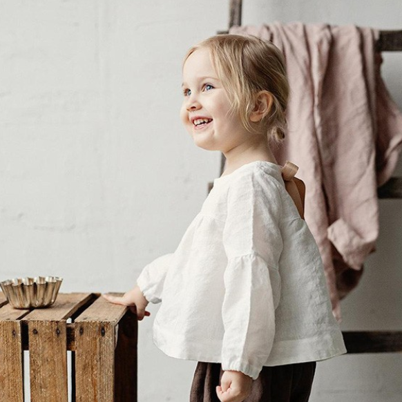 Bluse aus Leinen-Mix mit Schleifenband