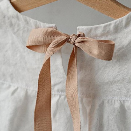 Bluse aus Leinen-Mix mit Schleifenband